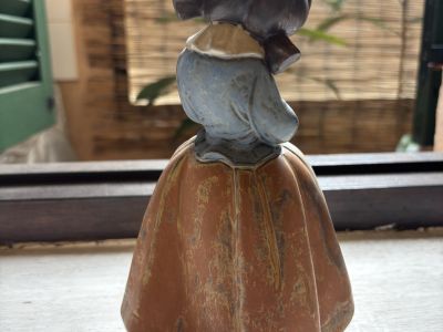 Lladro girl with rabbit