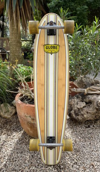 Longboard de la marca Globe (Y es realmente largo en mi opinión)