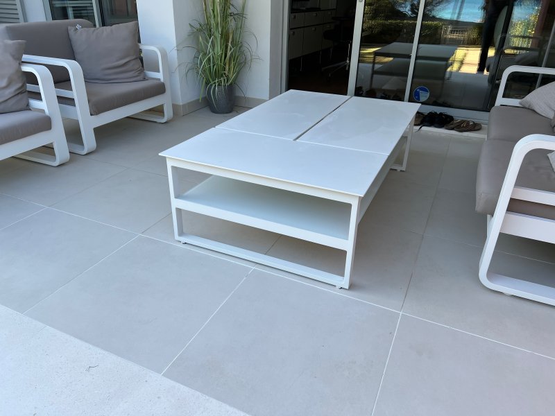 Loungetisch mit 3 höhenverstellbaren Tischplatten-Modulen, Aluminium, weiß, sehr hochwertig