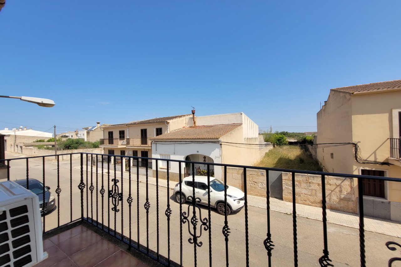 Luftiges Apartment mit Pellet, AC und vielen Terrassen in Ses Salines -- AP 30 LZ