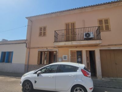 Luftiges Apartment mit Pellet, AC und vielen Terrassen in Ses Salines -- AP 30 LZ