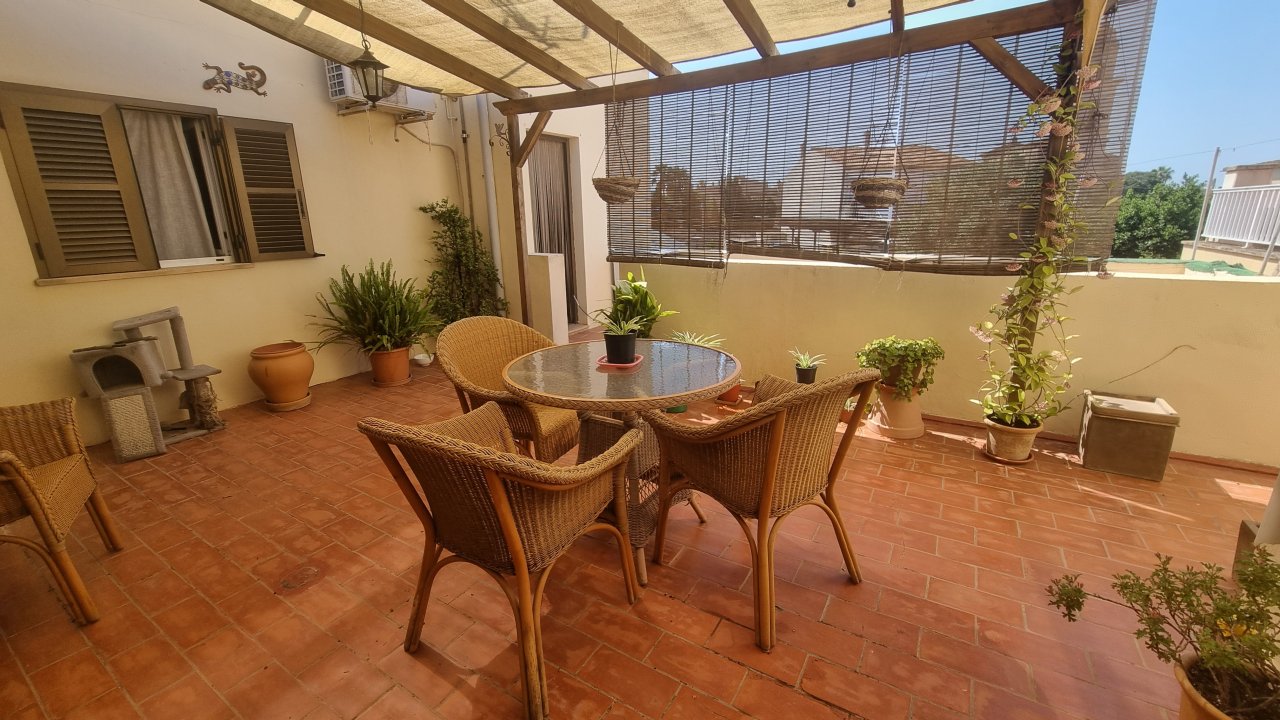 Apartamento aireado con pellet, AC y muchas terrazas en Ses Salines -- AP 30 LZ
