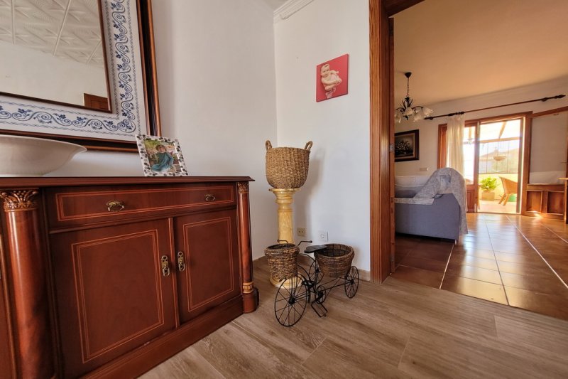 Luftiges Apartment mit Pellet, AC und vielen Terrassen in Ses Salines -- AP 30 LZ