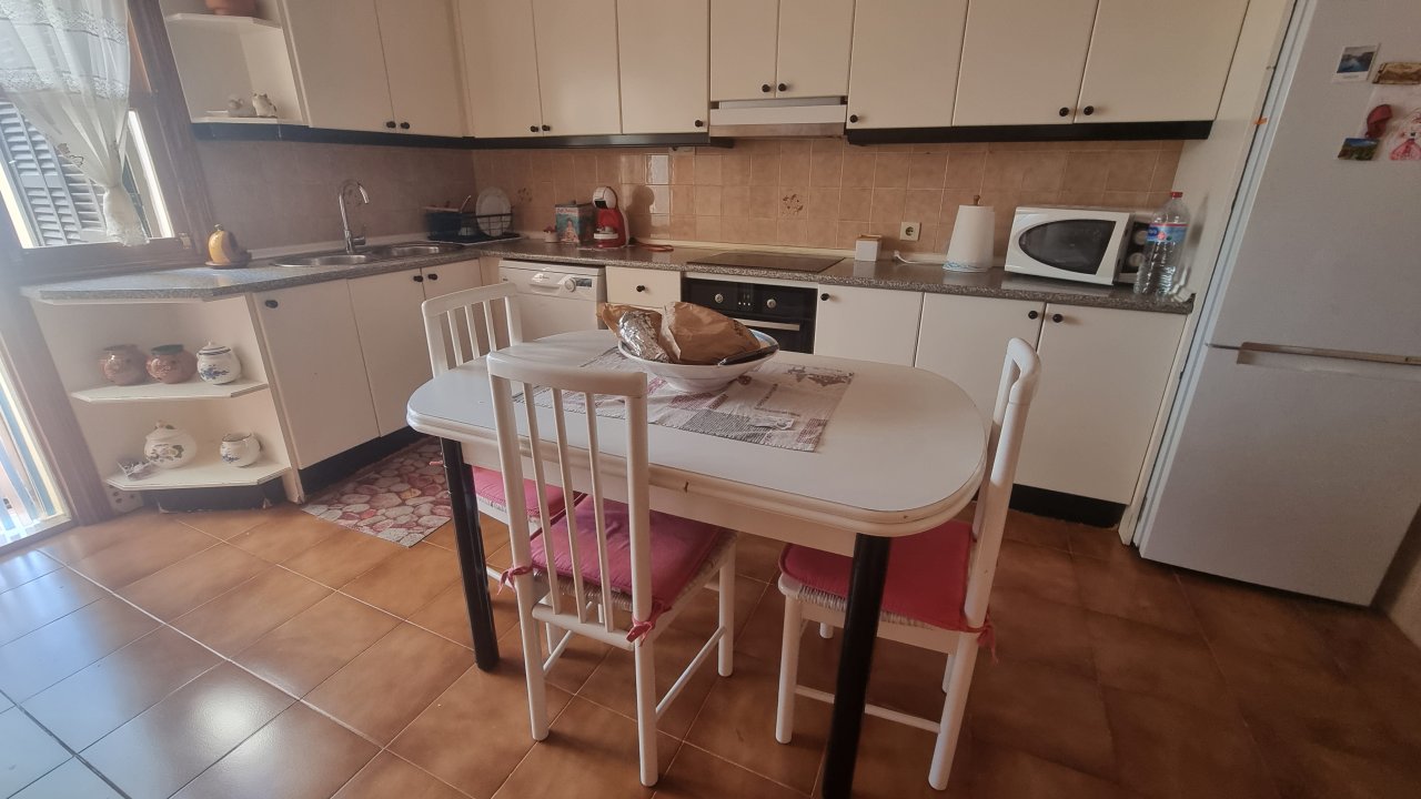 Luftiges Apartment mit Pellet, AC und vielen Terrassen in Ses Salines -- AP 30 LZ