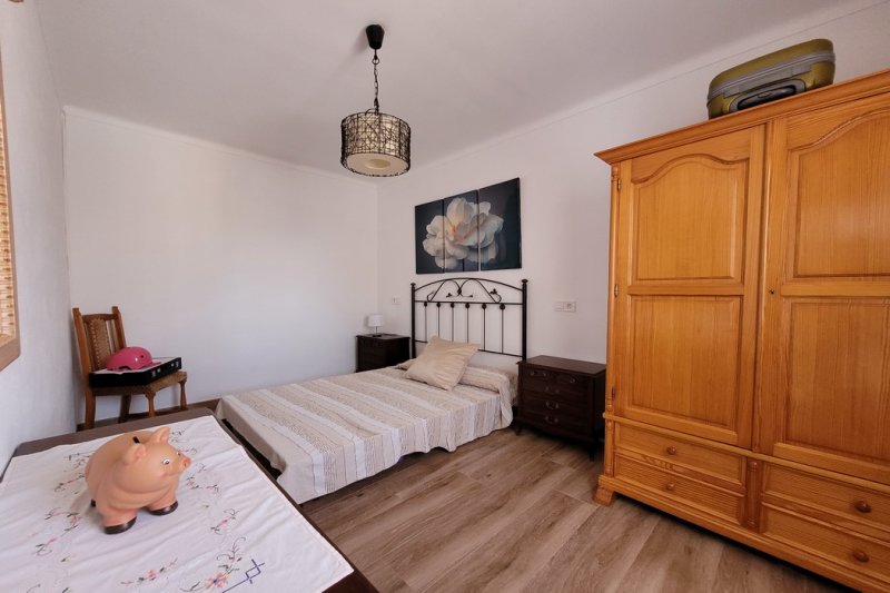 Luftiges Apartment mit Pellet, AC und vielen Terrassen in Ses Salines -- AP 30 LZ
