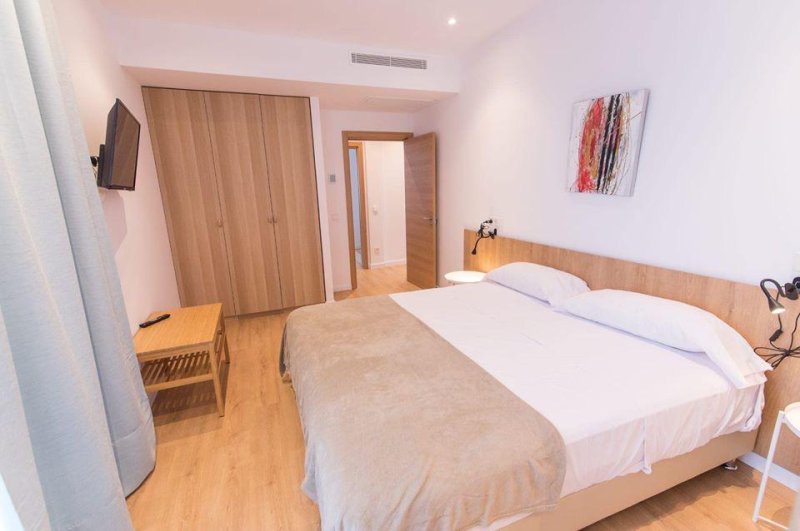 Luxuriöse Neubau-Villa zur temporären Miete in Santa Ponsa