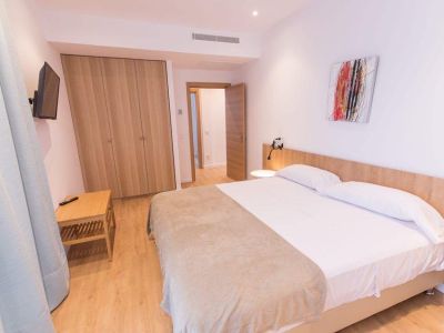 Luxuriöse Neubau-Villa zur temporären Miete in Santa Ponsa