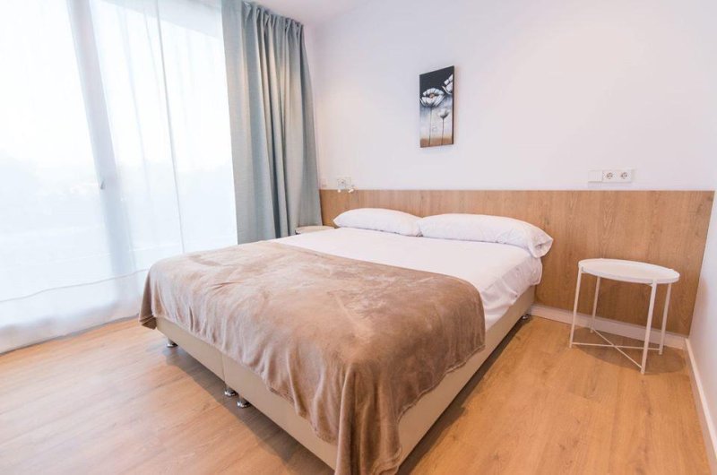 Luxuriöse Neubau-Villa zur temporären Miete in Santa Ponsa