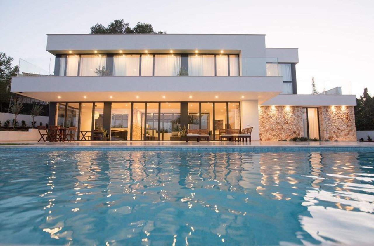 Luxuriöse Neubau-Villa zur temporären Miete in Santa Ponsa