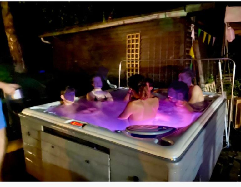Jacuzzi/SPA exterior de lujo, capacidad para 5/6 personas
