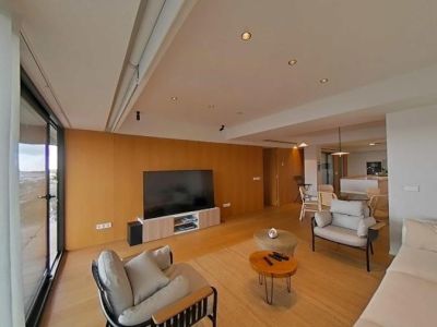Luxury penthouse on the seafront promenade