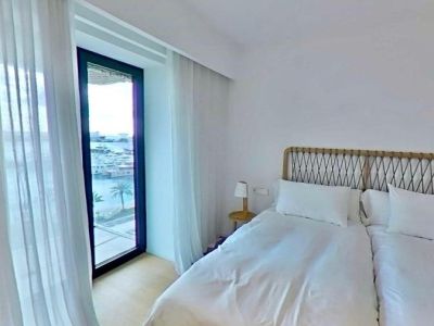 Luxury penthouse on the seafront promenade