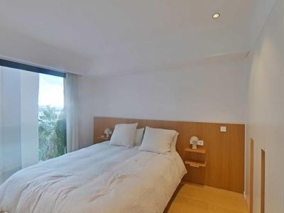 Luxury penthouse on the seafront promenade