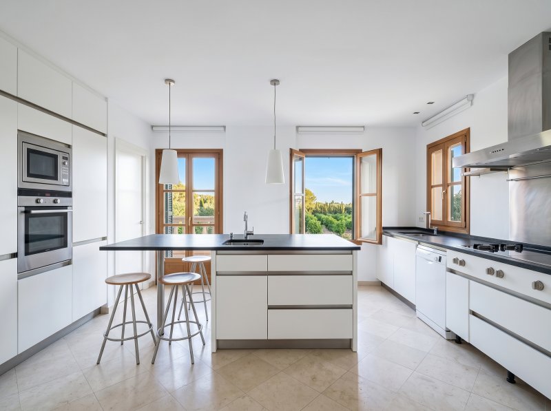 Villa de lujo en Costa D'en Blanes: Vistas panorámicas, piscina infinita y Spa