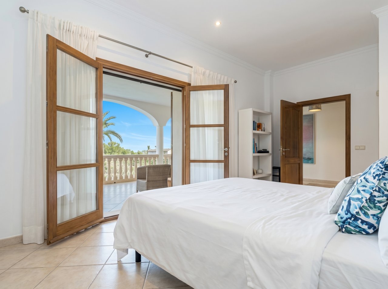 Villa de lujo en Costa D'en Blanes: Vistas panorámicas, piscina infinita y Spa