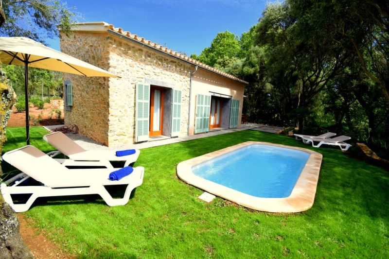 M2F5111 Finca mit Pool bei Capdepara; max. 3 Personen