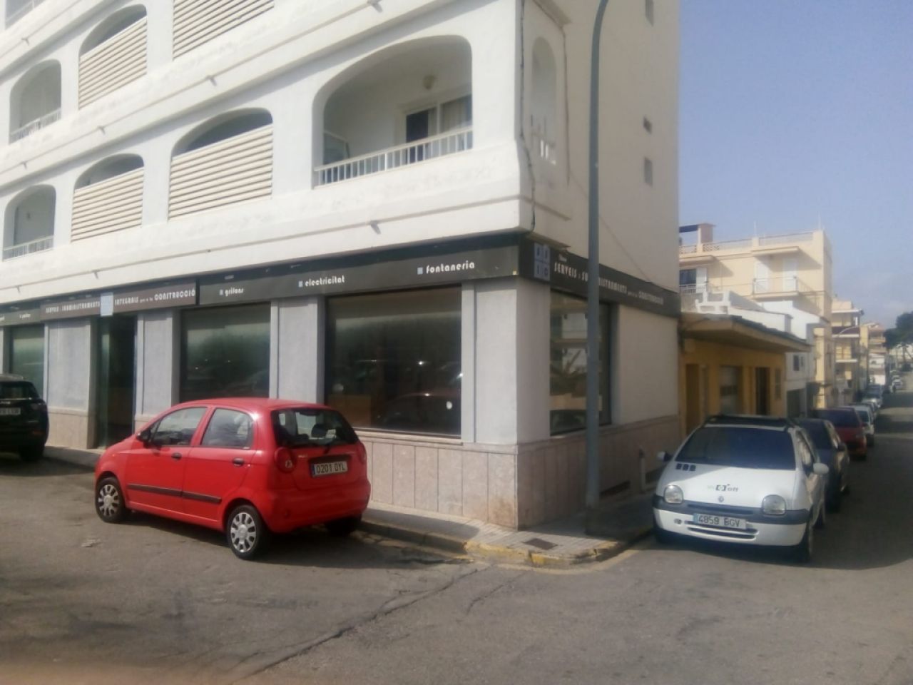 M2GVK5160 Shop in Cala Ratjada for sale