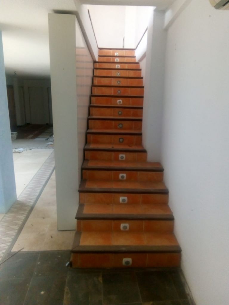 M2GVK5160 Shop in Cala Ratjada for sale