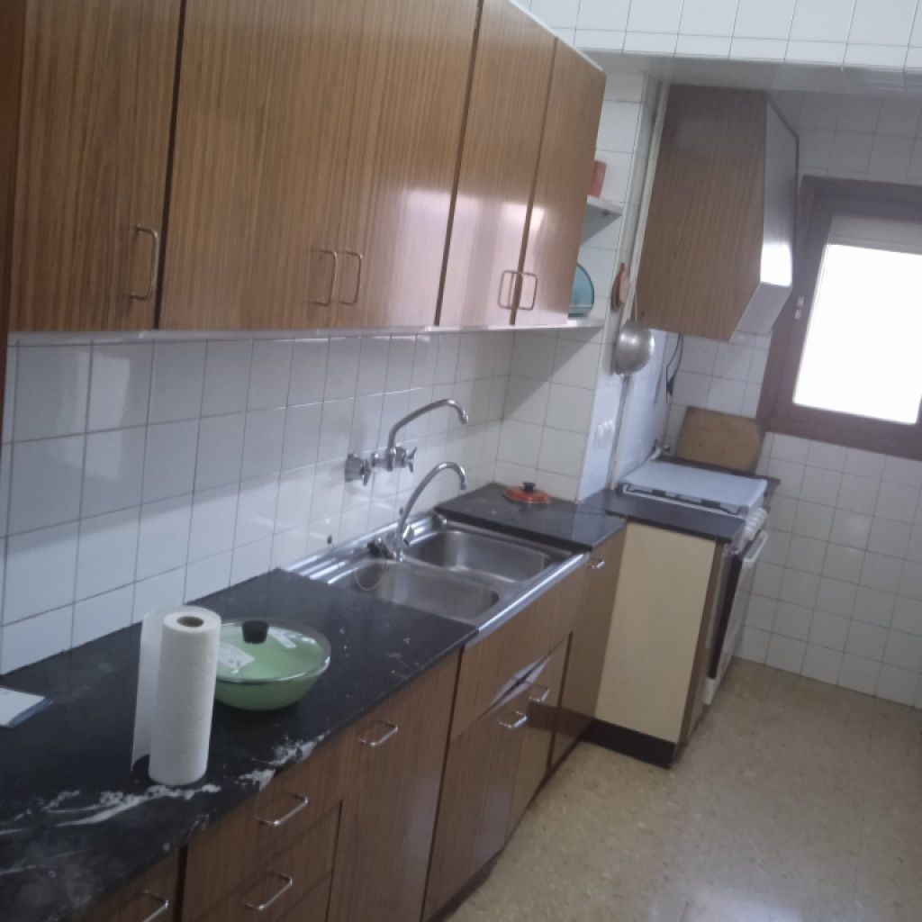 M6PVK5310 Renovierungsbedürftige 5-SZ Whg. im 4.ten Stock (Aufzug) im Zentrum von Palma zum Kauf