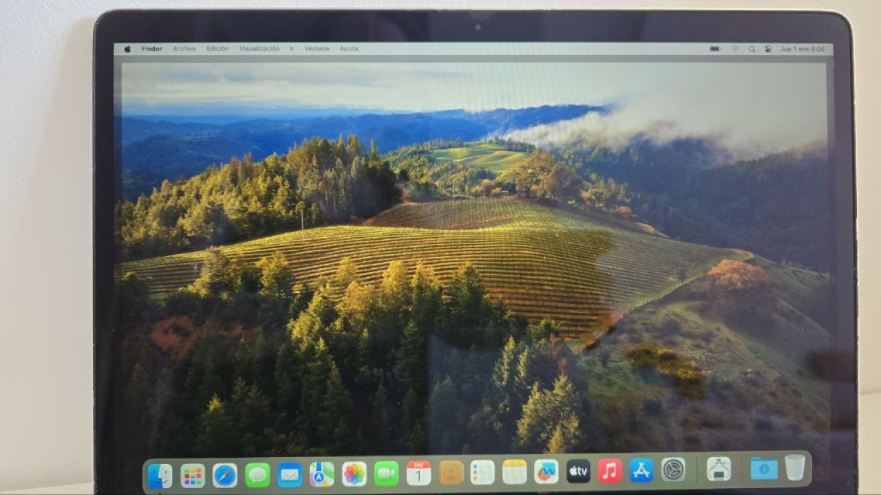 MacBook Air 13” in sehr gutem Zustand, funktioniert einwandfrei.