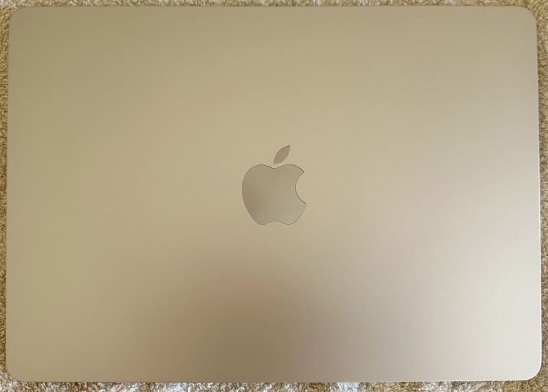 MacBook Air M2 (German keyboard)