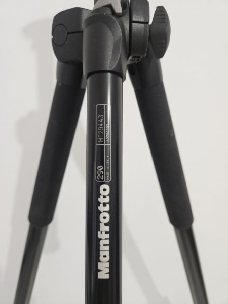 MANFROTTO 290 Alu-Stativ, Dreibein mit Stativtasche