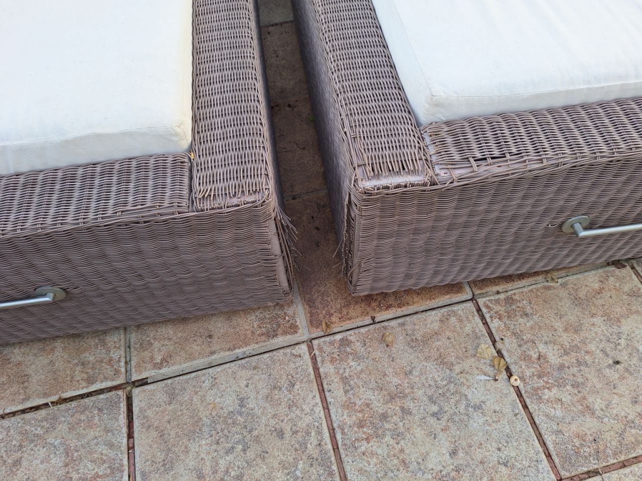 Manutti 2 Luxury Loungers