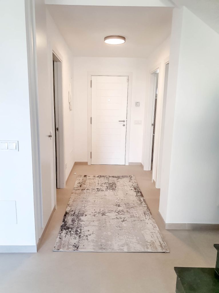 MARRATXI: Gepflegtes 4 SZ-Stadthaus mit Pool  im Palma-Radius zu verkaufen (Neubau aus 2022)