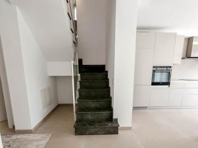 MARRATXI: Gepflegtes 4 SZ-Stadthaus mit Pool  im Palma-Radius zu verkaufen (Neubau aus 2022)