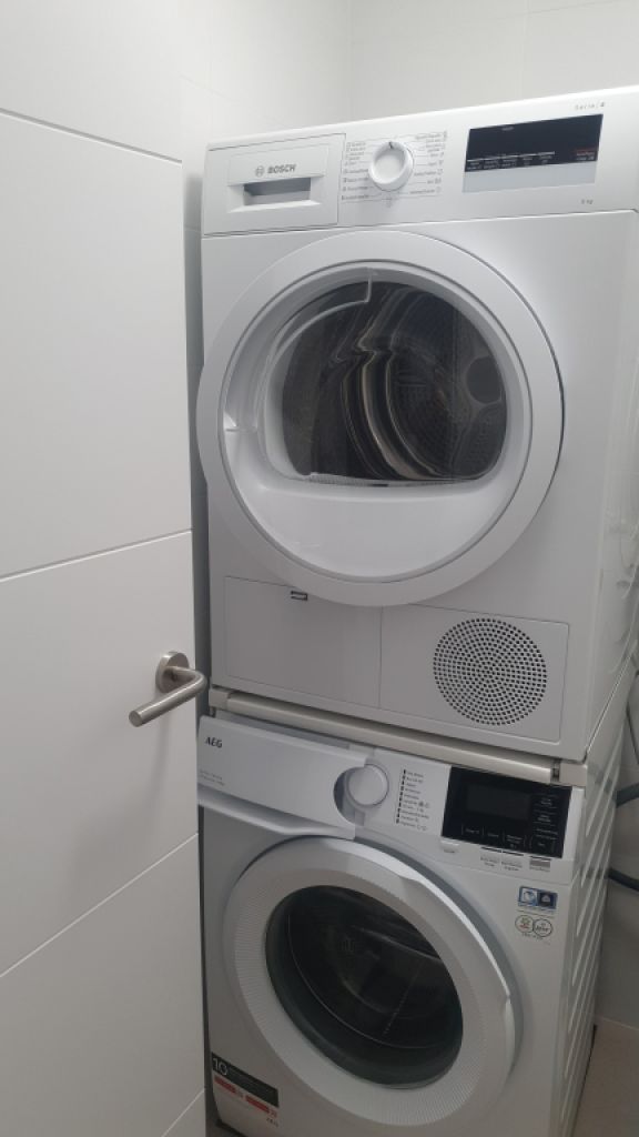 MARRATXI: Gepflegtes 4 SZ-Stadthaus mit Pool  im Palma-Radius zu verkaufen (Neubau aus 2022)