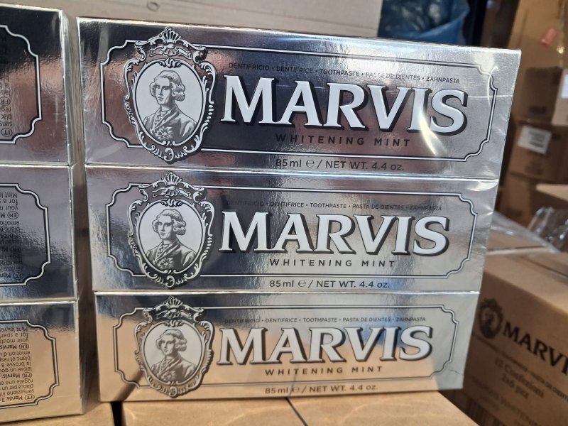 MARVIS Whitening Mint | Pasta de dientes italiana con frescor ártico de menta, AUTÉNTICA