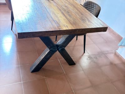 Massiver Esstisch 220x100 cm