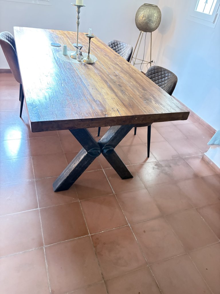 Massiver Esstisch 220x100 cm  Gerken WohndesigN