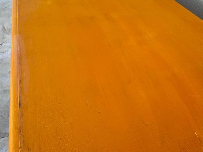 Massivholz-Schreibtisch / Konsolentisch in Orangegelb mit blau (Vintage / Shabby Chic)