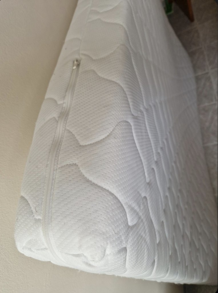 Matratze 140 x 200
