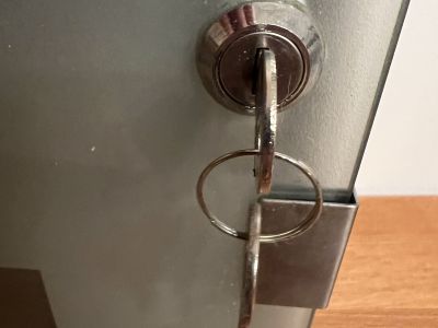 Medizin Schrank