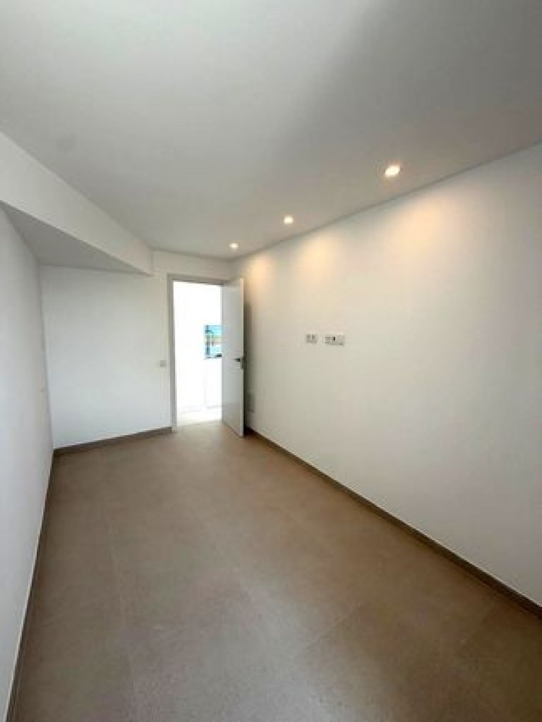 Sea-view apartment