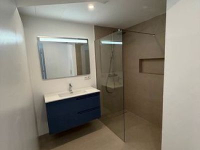 Sea-view apartment