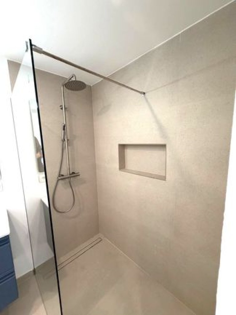 Sea-view apartment