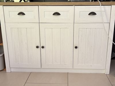 Mehrere Möbel, Bett,Couch,Kommode,Schrank,Pergola,Whirlpool,Grill,usw.