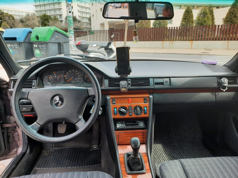Mercedes-Benz 230 E W124 1992 Solo 73.000 km Pintura Original Sin Accidentes