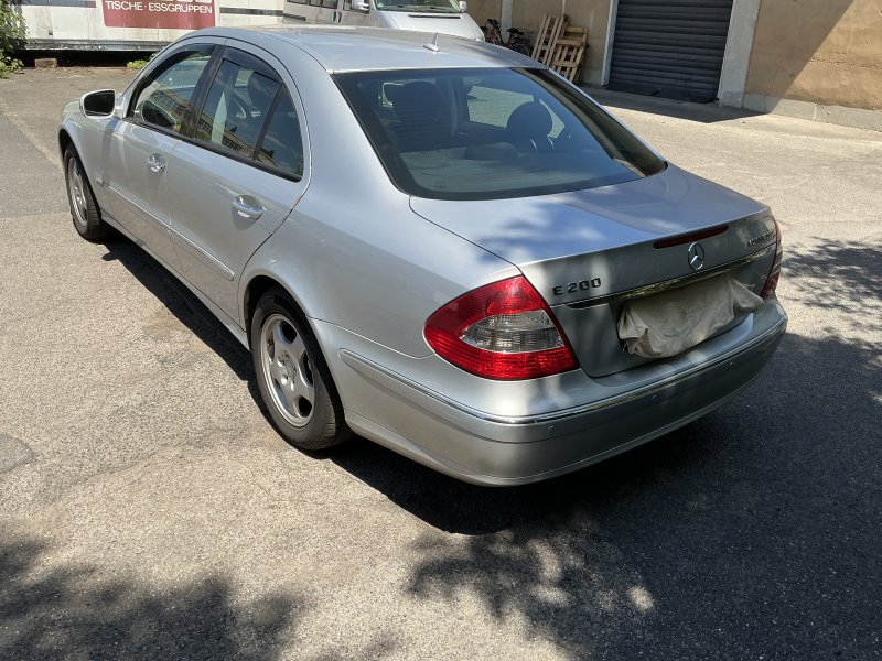 Mercedes-Benz E 200 Kompressor LPG - Benzin