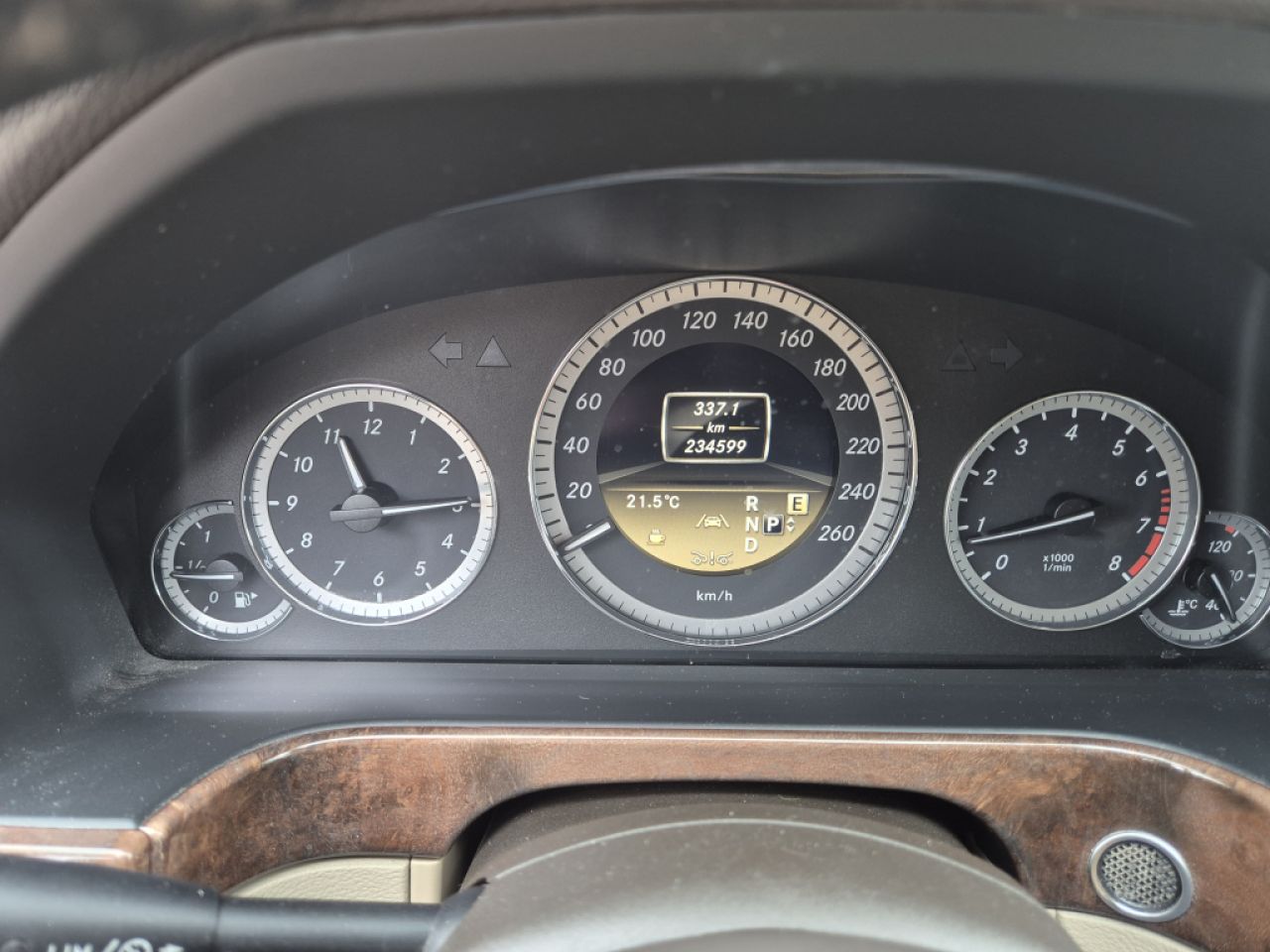 Mercedes Benz E 350 CGI 4 Matic