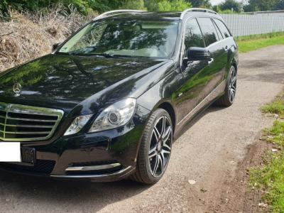 Mercedes Benz E 350 CGI 4 Matic