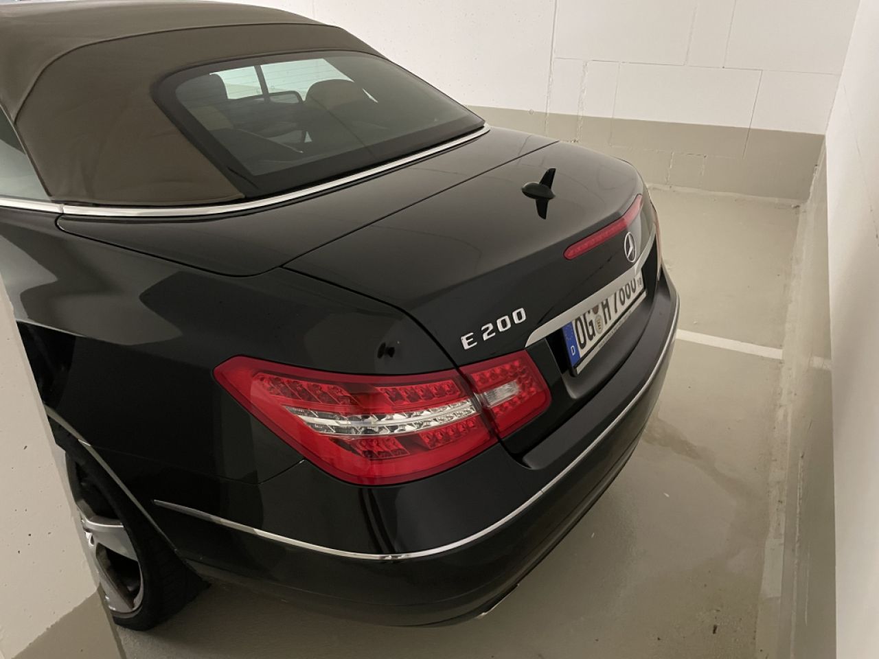 Mercedes-Benz E-Class CABRIO only 33.500km!!