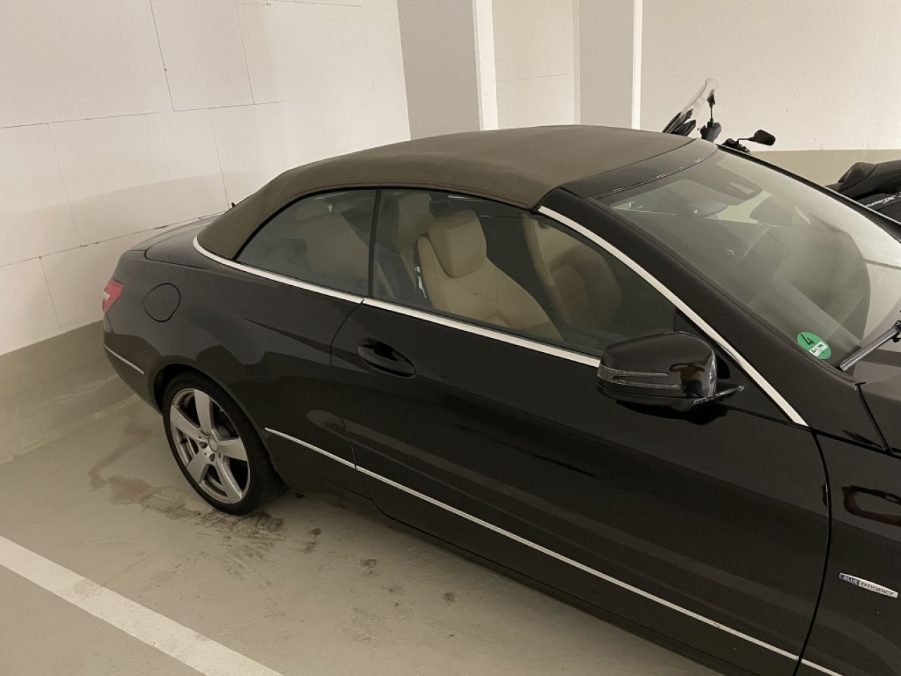 Mercedes-Benz E-Class CABRIO only 33.500km!!