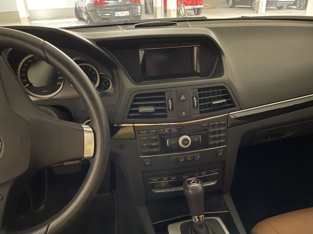 Mercedes-Benz E-Class CABRIO only 33.500km!!