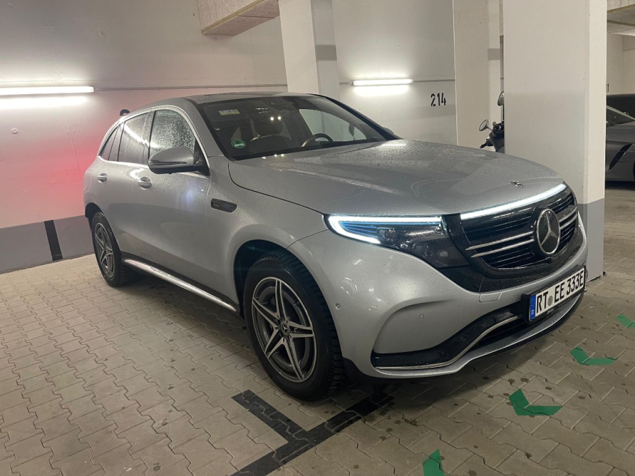 Mercedes-Benz EQC AMG Warranty until 08/2029, 360°, HUD, MBUX, Distronic, ESH