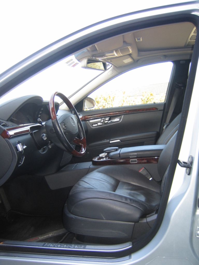 Mercedes Benz S 500, well maintained
