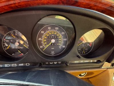 Mercedes-Benz SL 560 R107 Clásico
